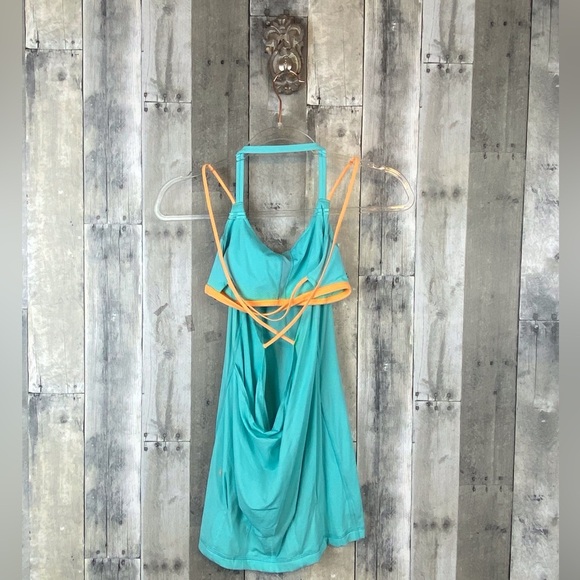 Lululemon Flow & Go Tank in Angel Blue / Creamsicle Pop Size 6. - Picture 4 of 15